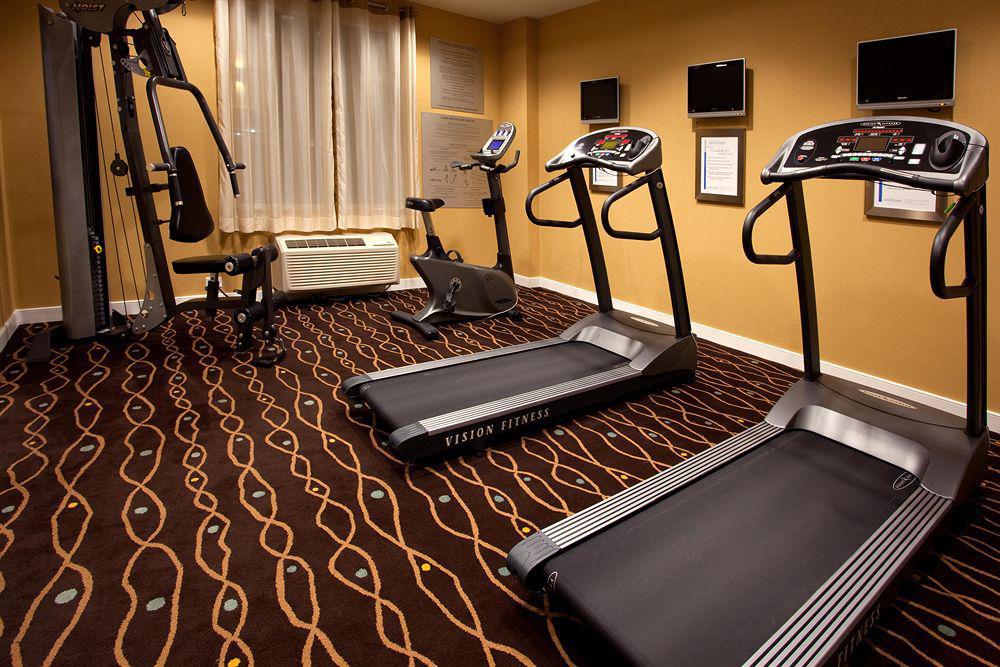 Holiday Inn Express Jacksonville Beach By Ihg Zewnętrze zdjęcie