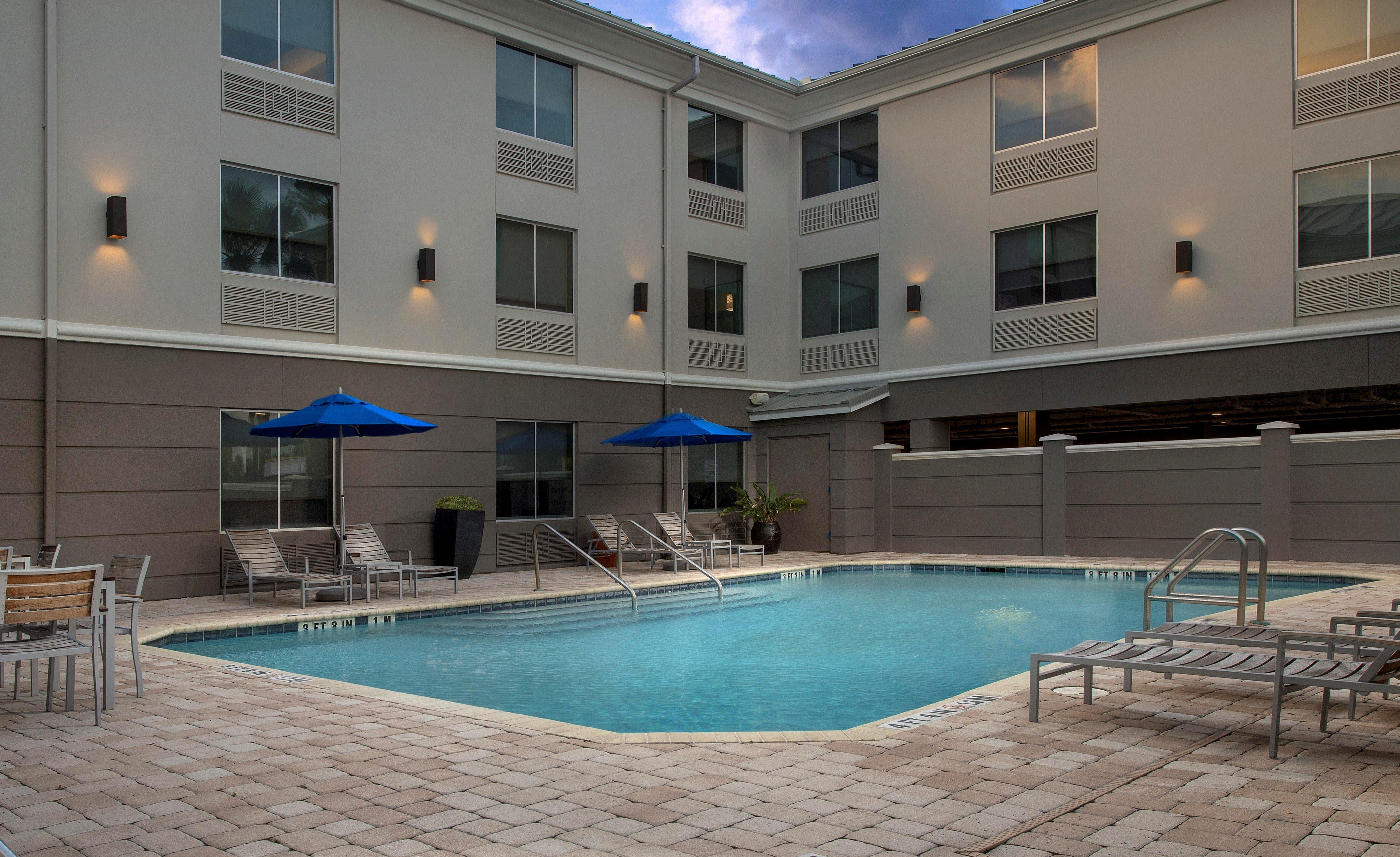 Holiday Inn Express Jacksonville Beach By Ihg Zewnętrze zdjęcie