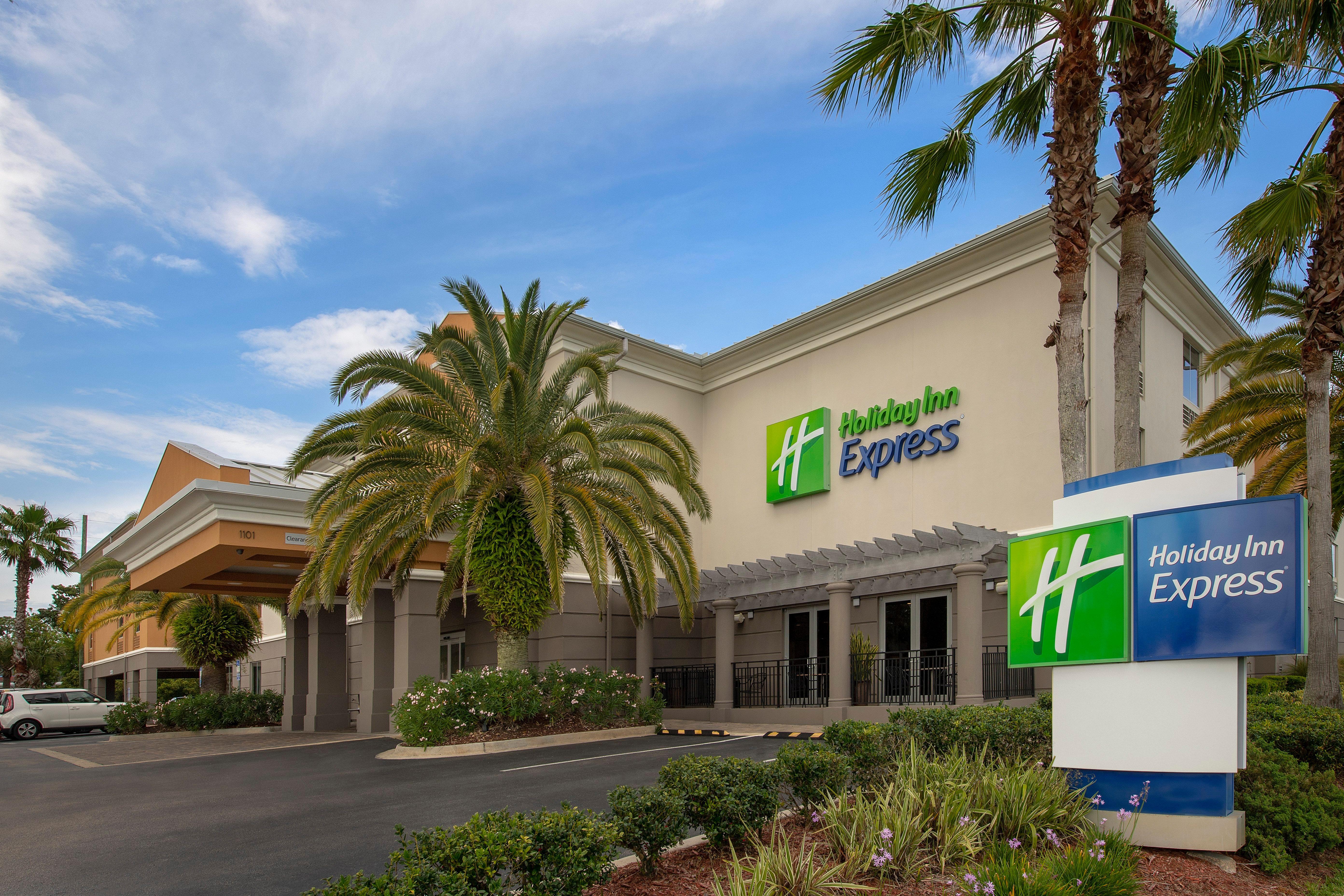 Holiday Inn Express Jacksonville Beach By Ihg Zewnętrze zdjęcie