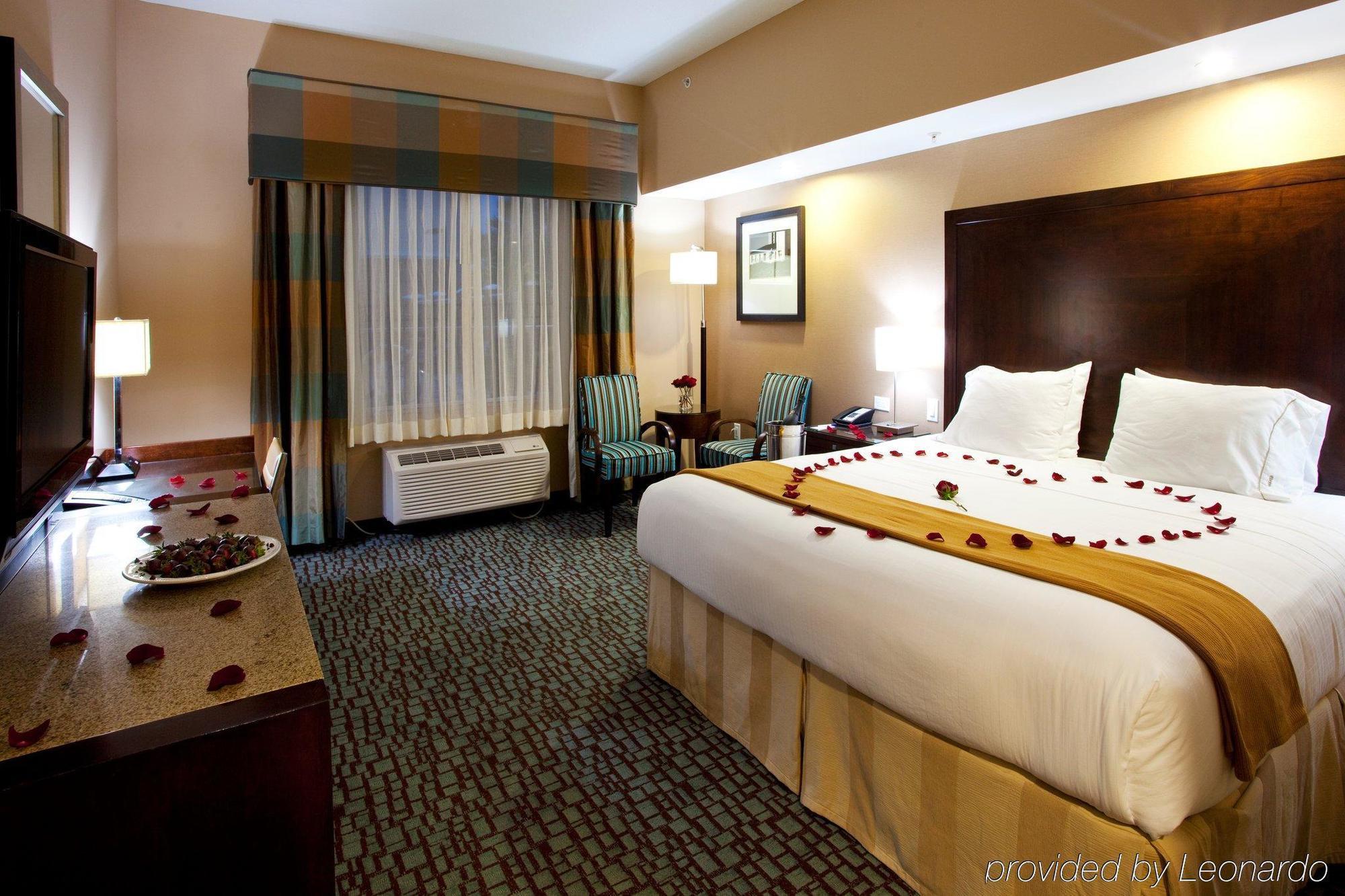 Holiday Inn Express Jacksonville Beach By Ihg Zewnętrze zdjęcie