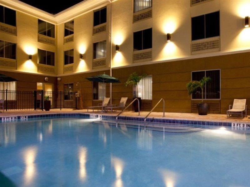 Holiday Inn Express Jacksonville Beach By Ihg Zewnętrze zdjęcie